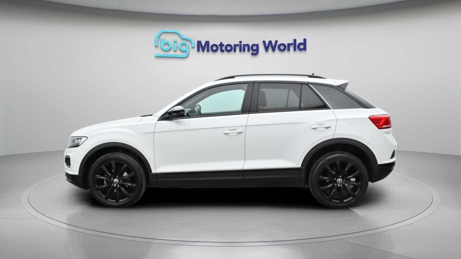 Used Volkswagen T-Roc 2021 for sale - 78040131: Photo 4