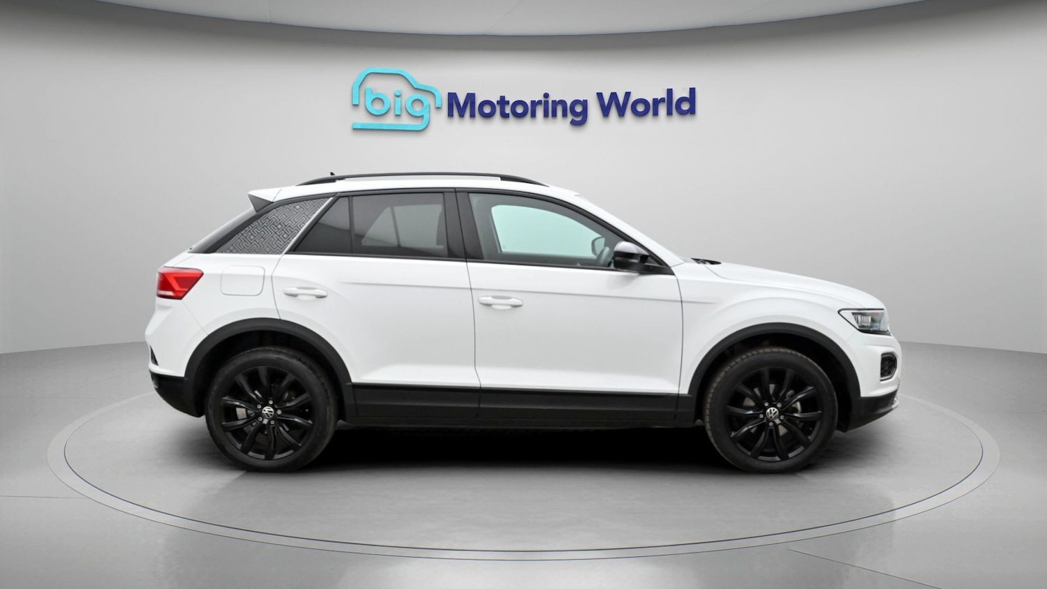 Used Volkswagen T-Roc 2021 for sale - 78040131: Photo 8
