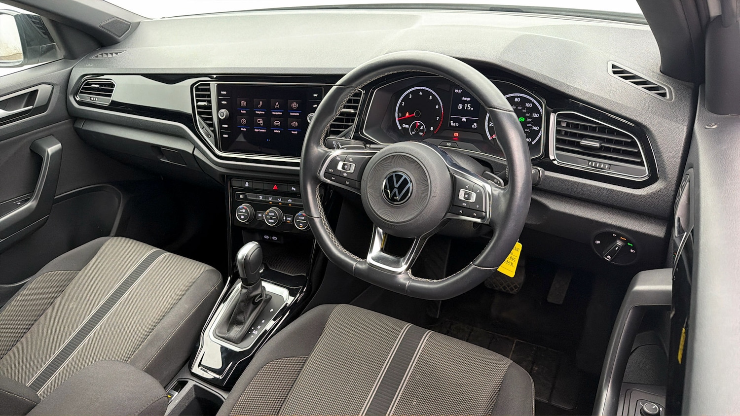 Used Volkswagen T-Roc 2021 for sale - 78040131: Photo 9