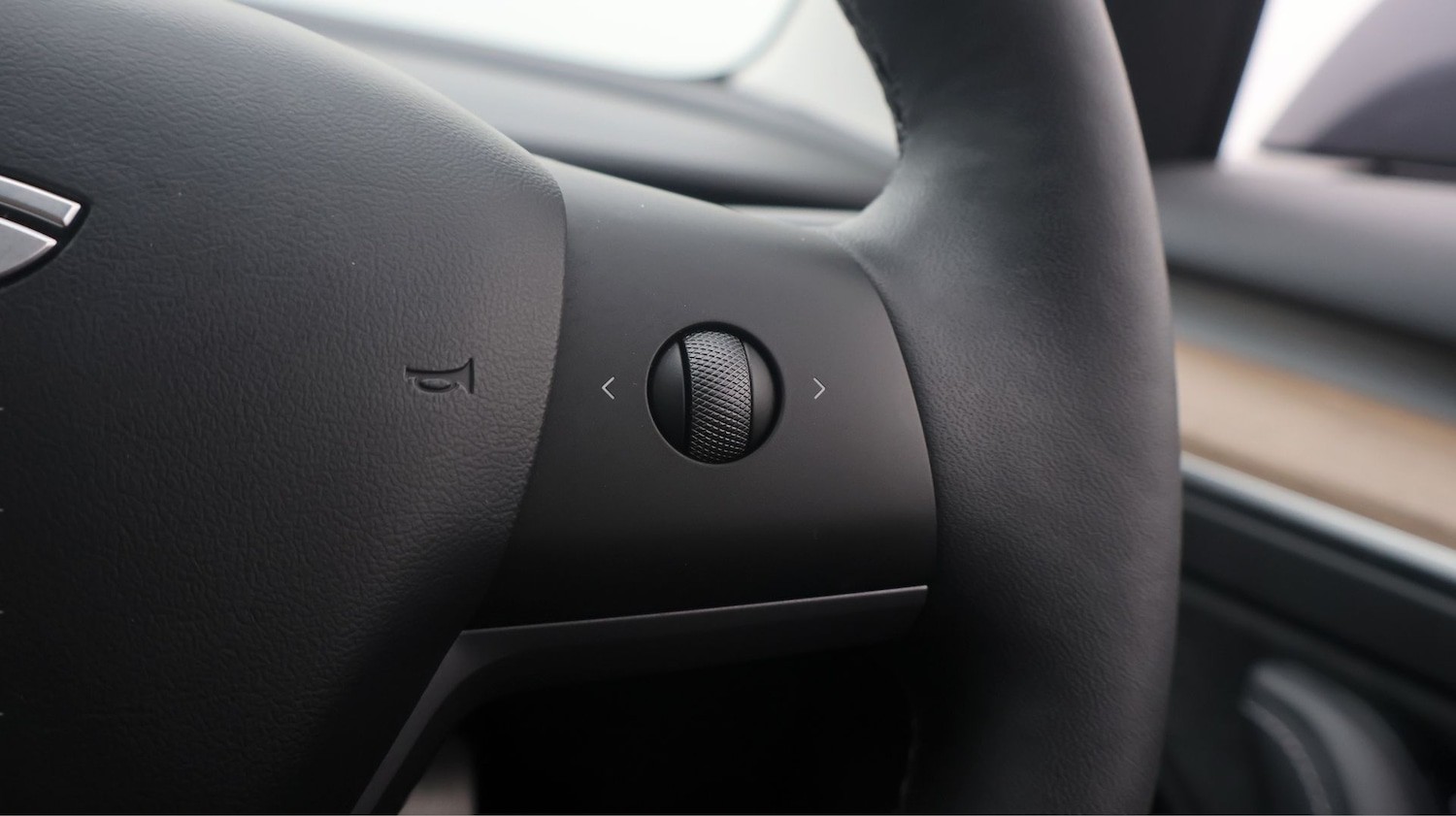 Used Tesla Model 3 2023 for sale - 77775359: Photo 23