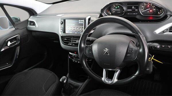 Used Peugeot 208 2019 for sale - 76314429: Photo 10