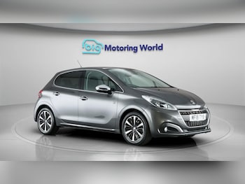 Used Peugeot 208 2019 for sale - 76314429: Photo 2