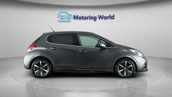 Used Peugeot 208 2019 for sale - 76314429: Photo 9