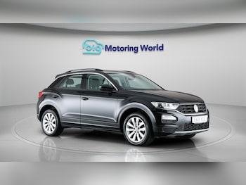 Used Volkswagen T-Roc 2019 for sale - 75687235: Photo