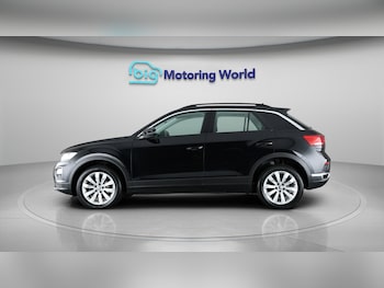 Used Volkswagen T-Roc 2019 for sale - 75687235: Photo