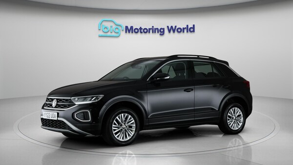 Used Volkswagen T-Roc 2022 for sale - 76121596: Photo 3