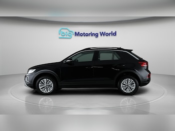Used Volkswagen T-Roc 2022 for sale - 76121596: Photo 4