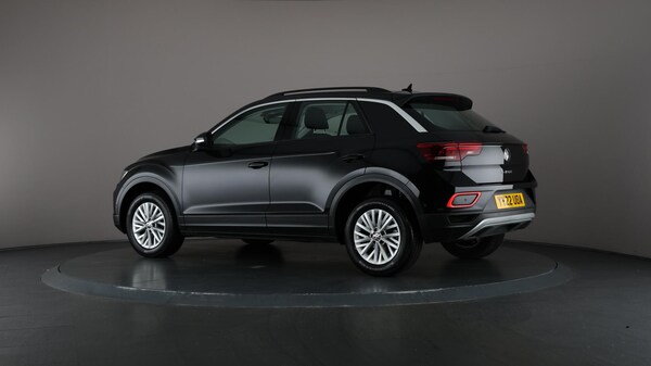 Used Volkswagen T-Roc 2022 for sale - 76121596: Photo 76
