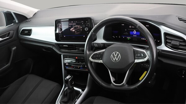 Used Volkswagen T-Roc 2022 for sale - 76121596: Photo 9