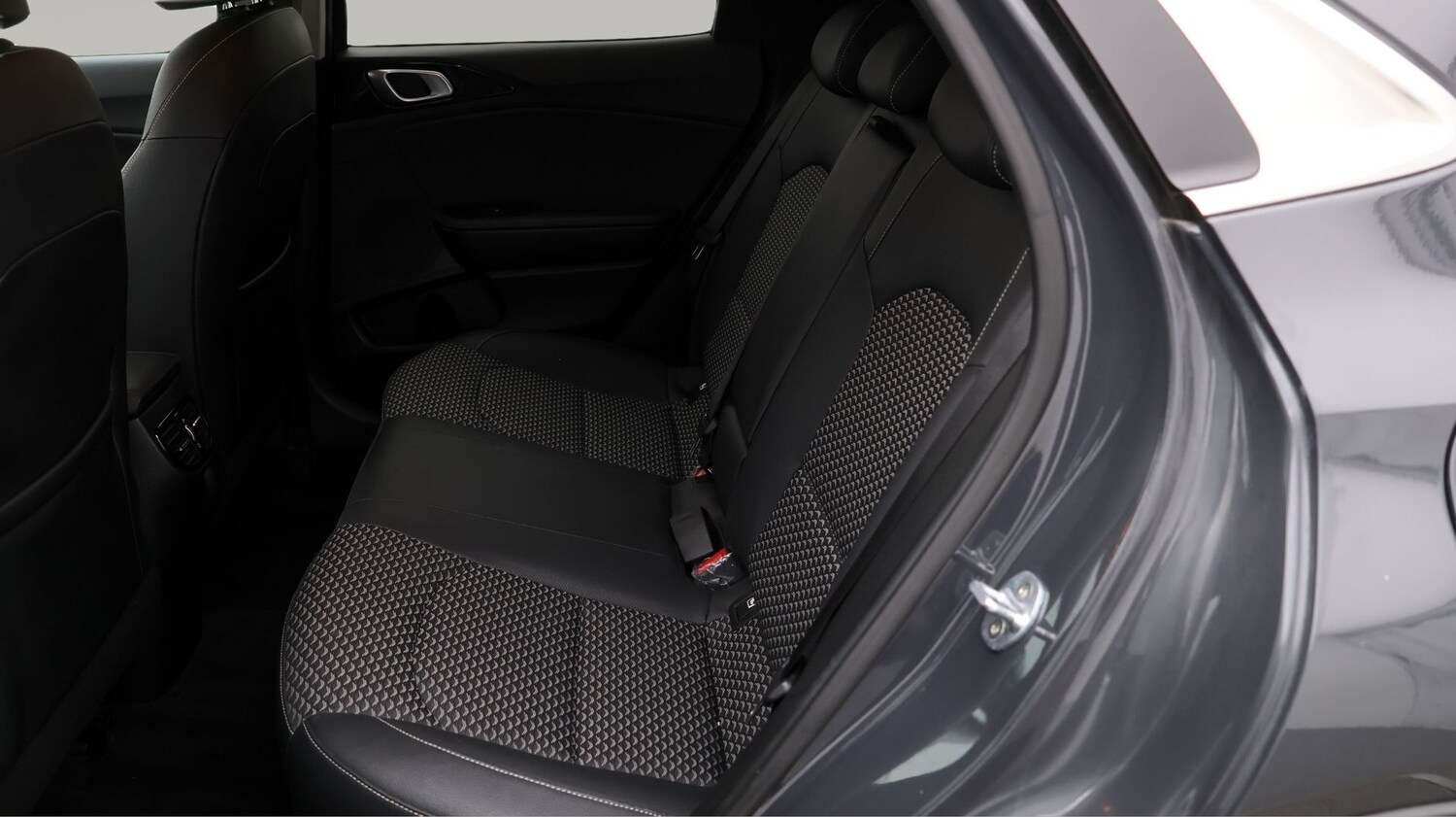 Used Kia XCeed for sale - 77579701: Photo 16