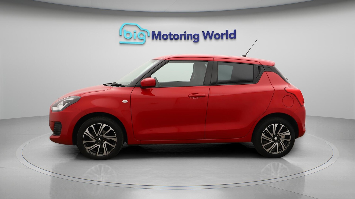 Used Suzuki Swift 2023 for sale - 76388666: Photo 4