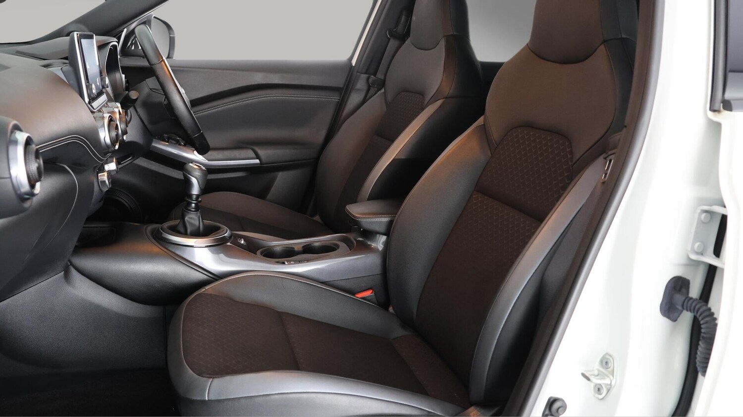 Used Nissan Juke 2023 for sale - 76137149: Photo 14