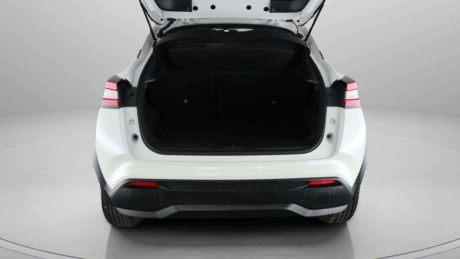 Used Nissan Juke 2023 for sale - 76137149: Photo 17