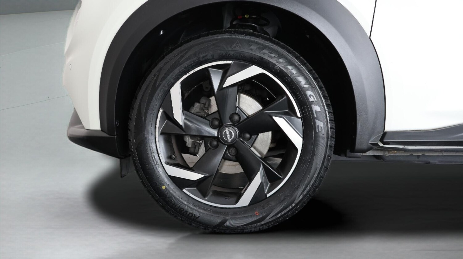 Used Nissan Juke 2023 for sale - 76137149: Photo 18