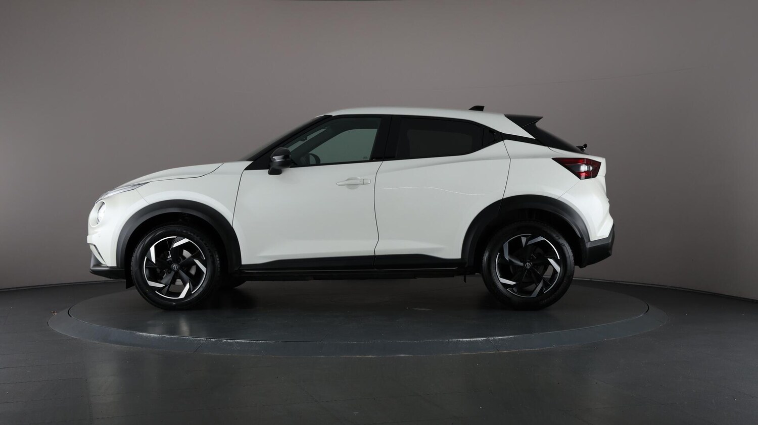 Used Nissan Juke 2023 for sale - 76137149: Photo 38
