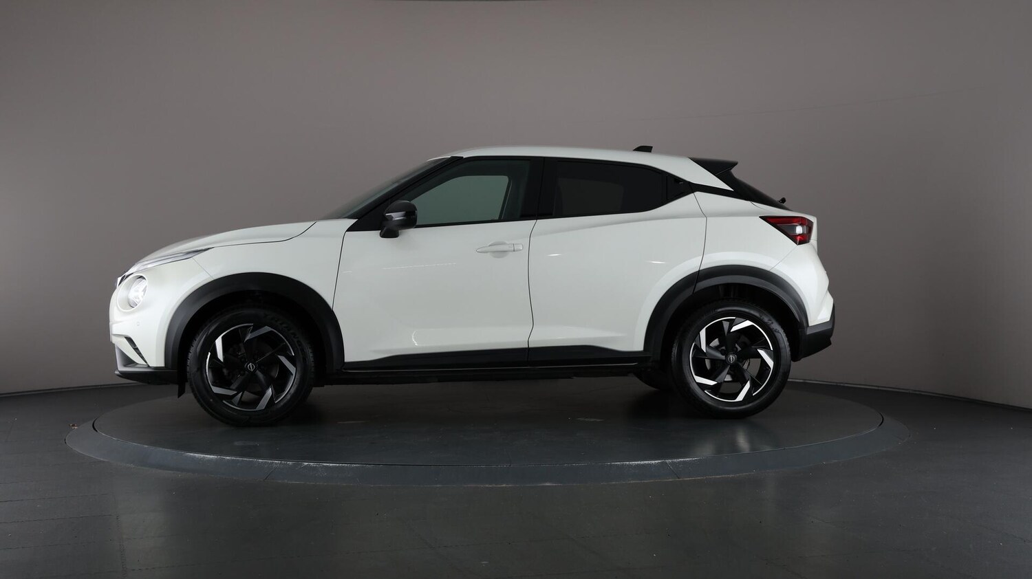 Used Nissan Juke 2023 for sale - 76137149: Photo 39