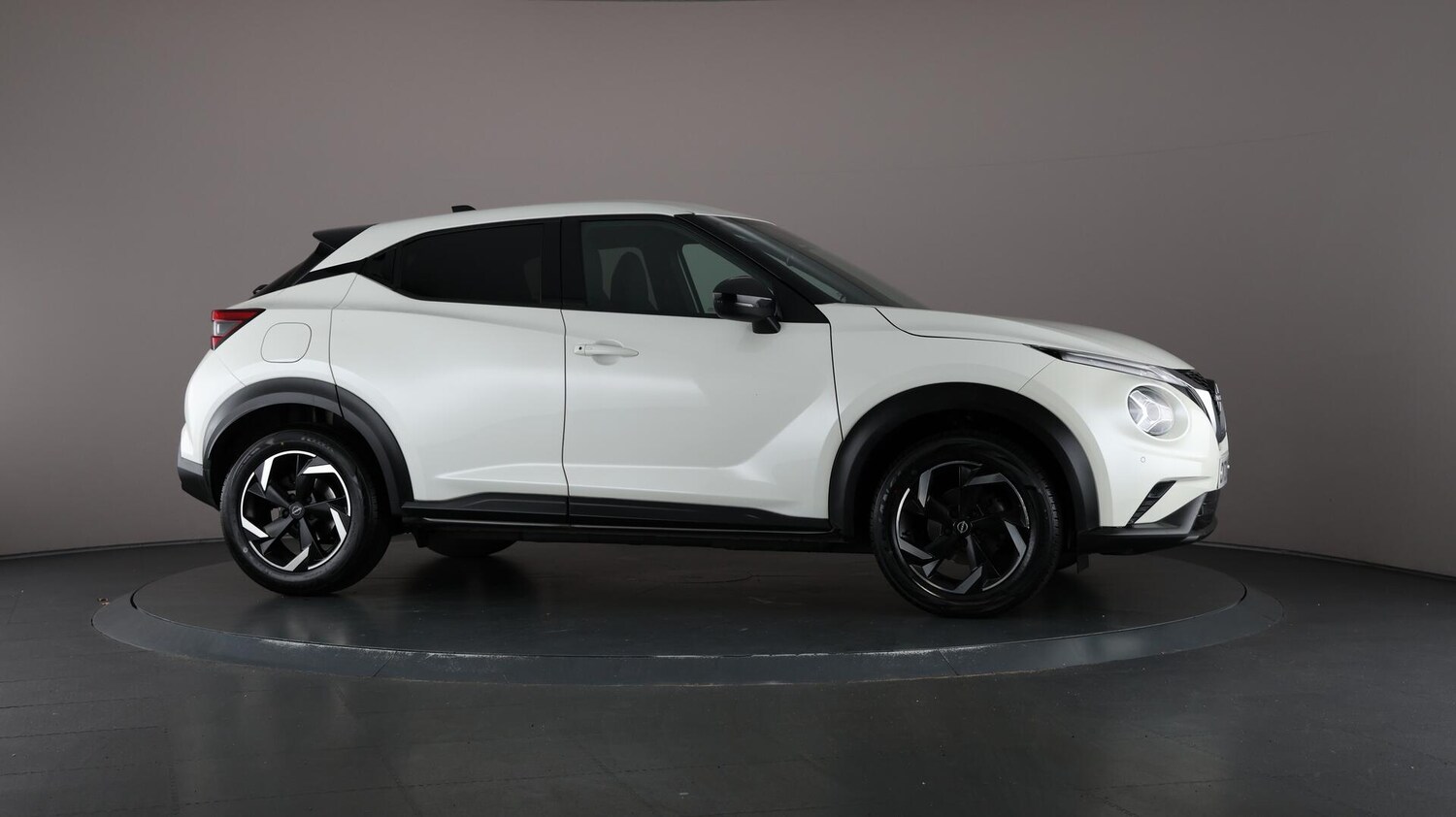 Used Nissan Juke 2023 for sale - 76137149: Photo 60