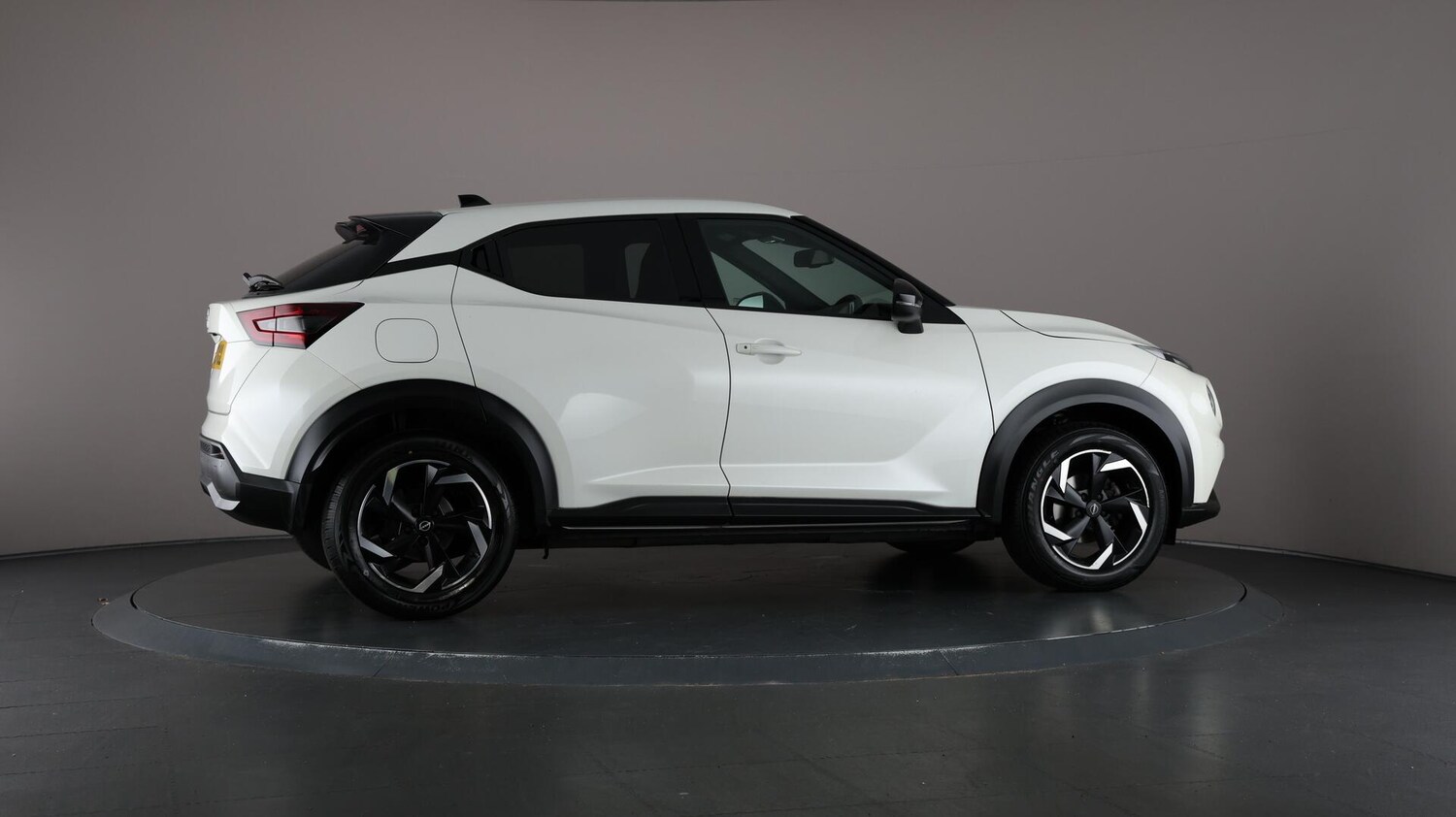 Used Nissan Juke 2023 for sale - 76137149: Photo 64