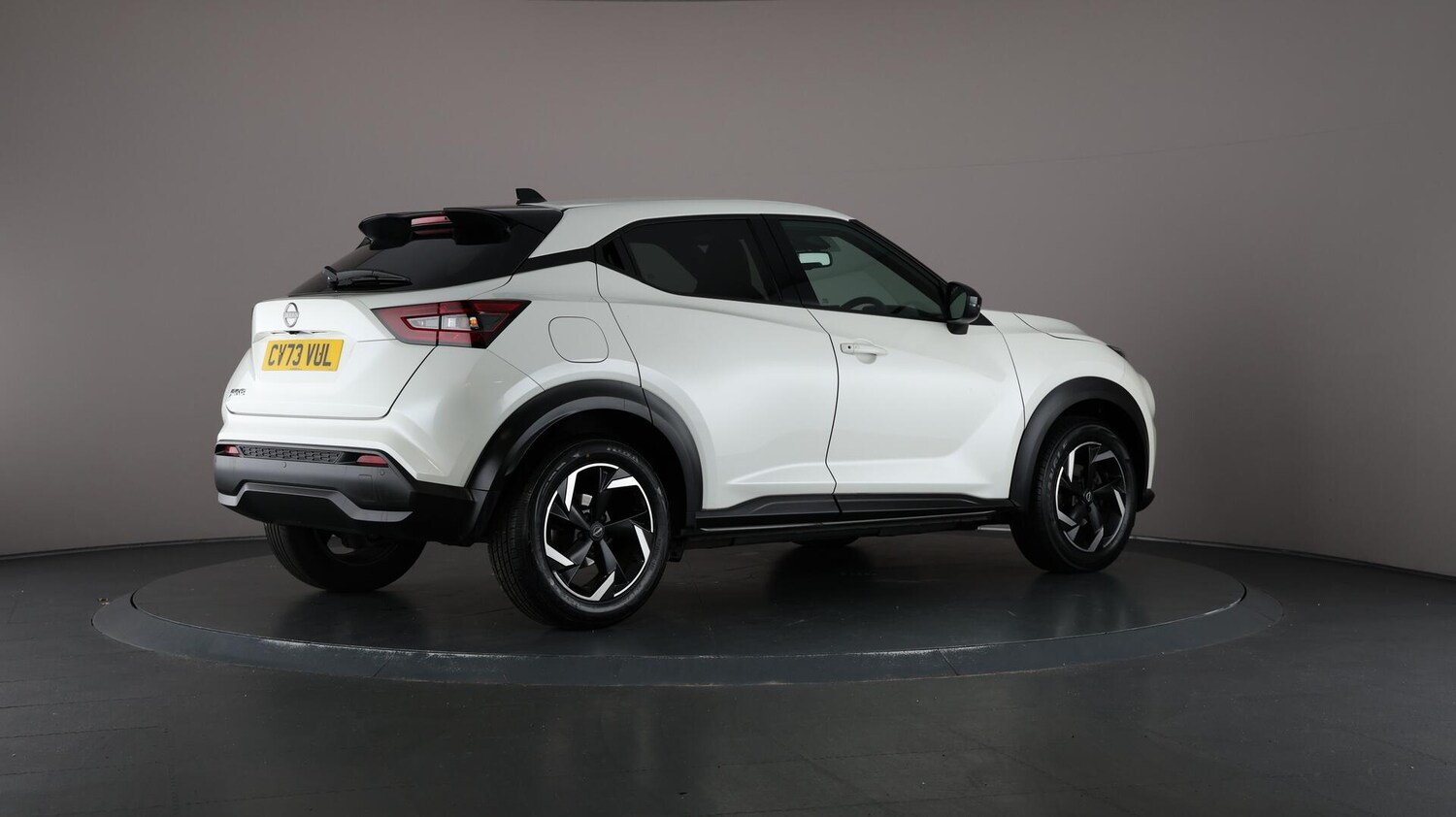 Used Nissan Juke 2023 for sale - 76137149: Photo 67