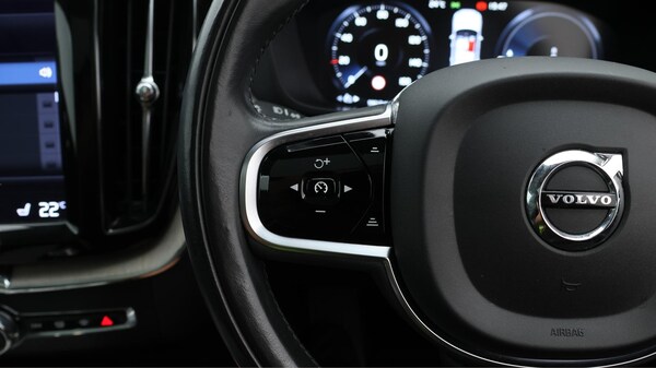 Used Volvo XC60 2020 for sale - 76213857: Photo 26