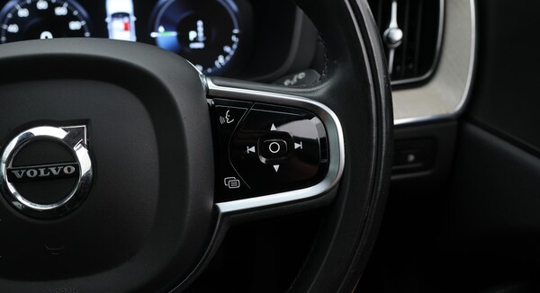 Used Volvo XC60 2020 for sale - 76213857: Photo 27