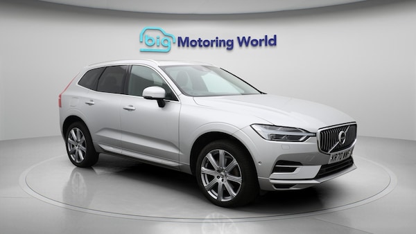 Used Volvo XC60 2020 for sale - 76213857: Photo 2