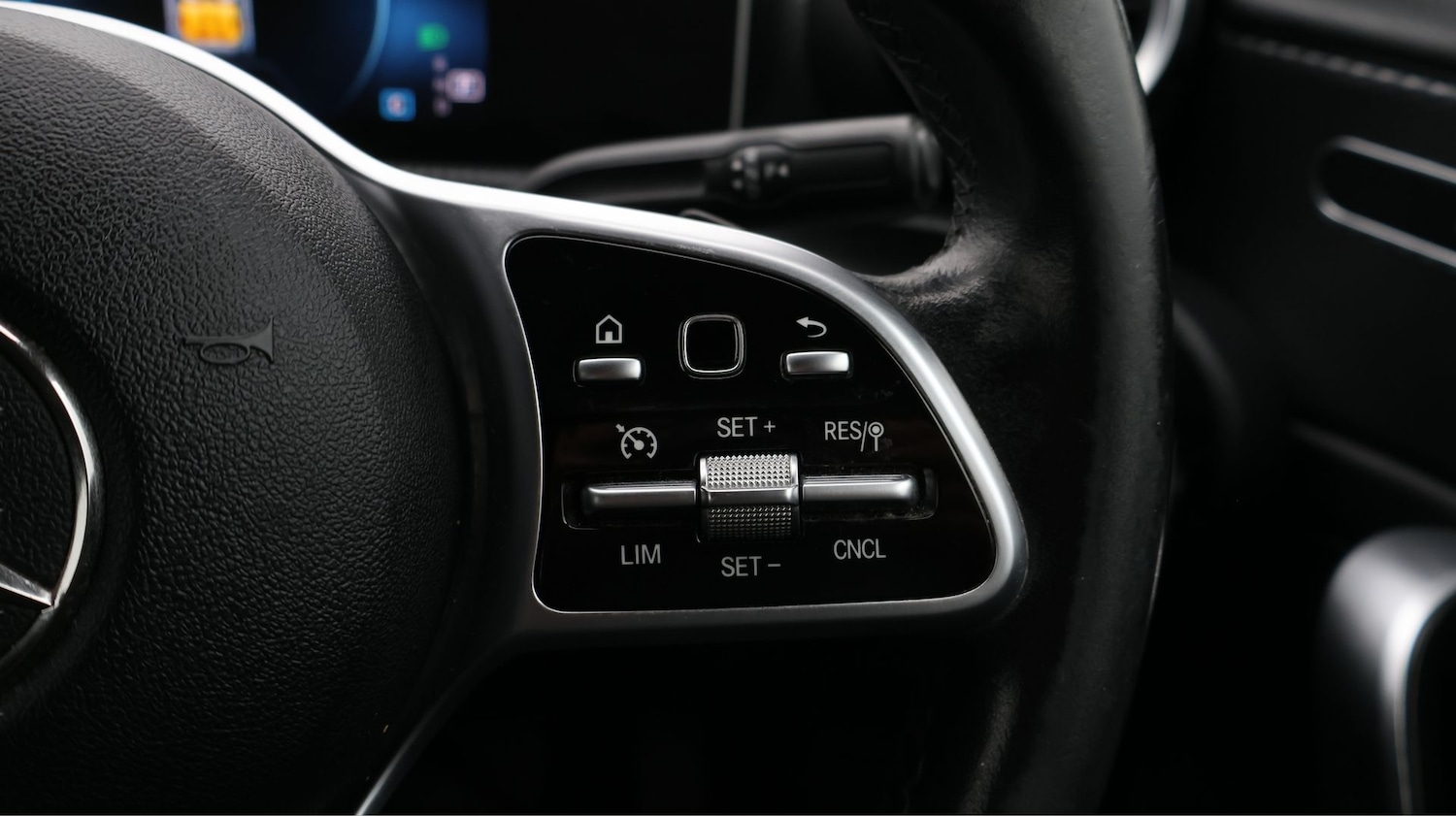 Used Mercedes-Benz A-Class 2019 for sale - 77836293: Photo 24