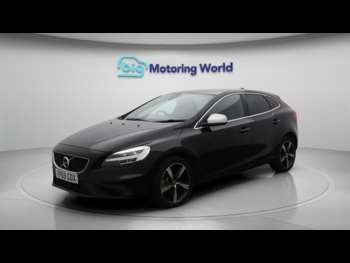Used Volvo V40 2019 for sale - 74739422: Photo