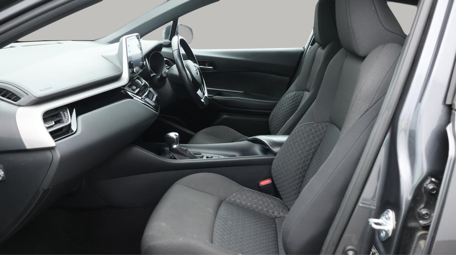 Used Toyota C-HR 2021 for sale - 76388328: Photo 15