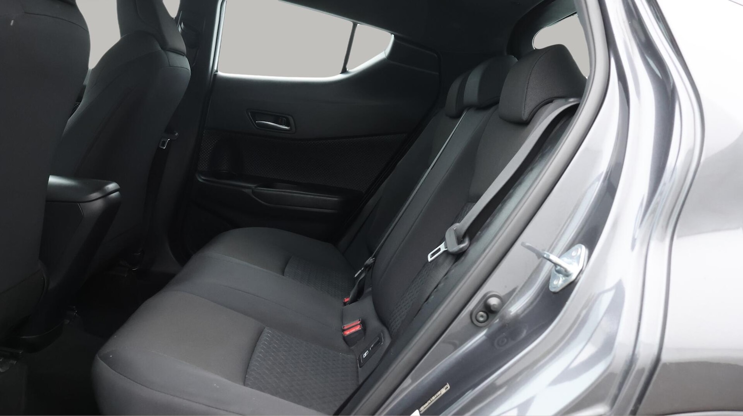 Used Toyota C-HR 2021 for sale - 76388328: Photo 17