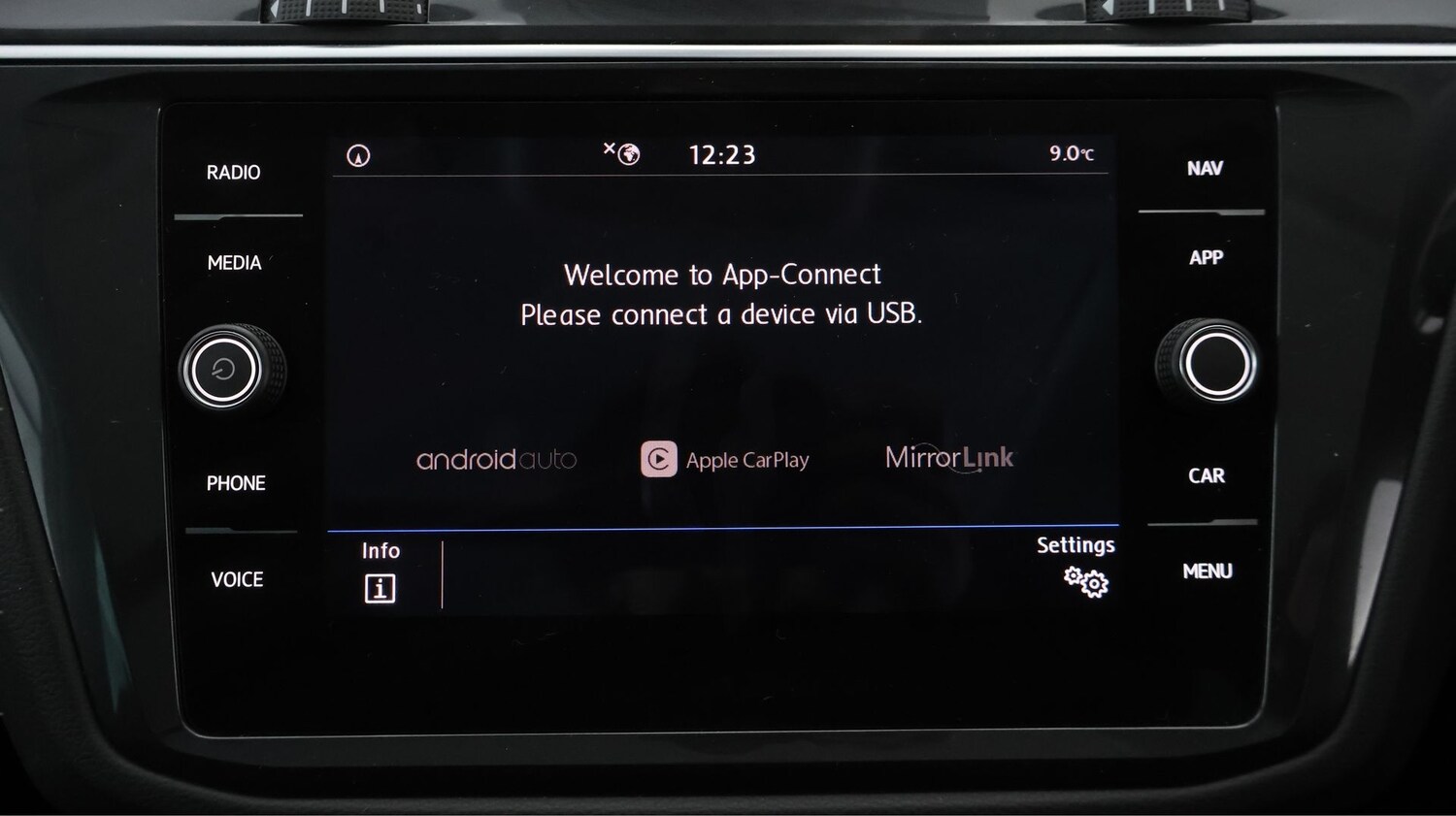 Used Volkswagen Tiguan 2019 for sale - 77363853: Photo 24