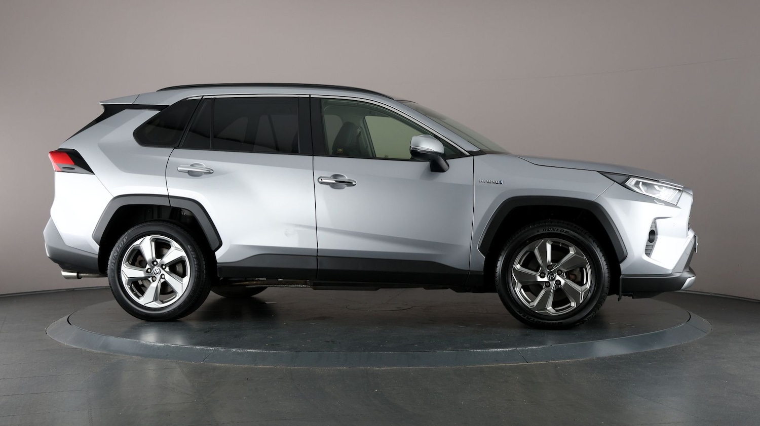 Used Toyota RAV4 2020 for sale - 76815503: Photo 56