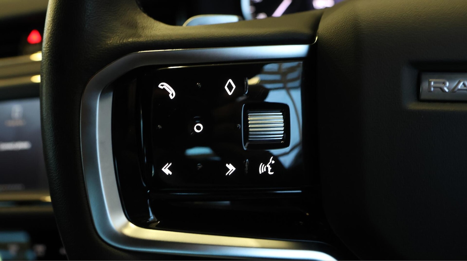 Used Land Rover Range Rover Evoque 2022 for sale - 76512888: Photo 24