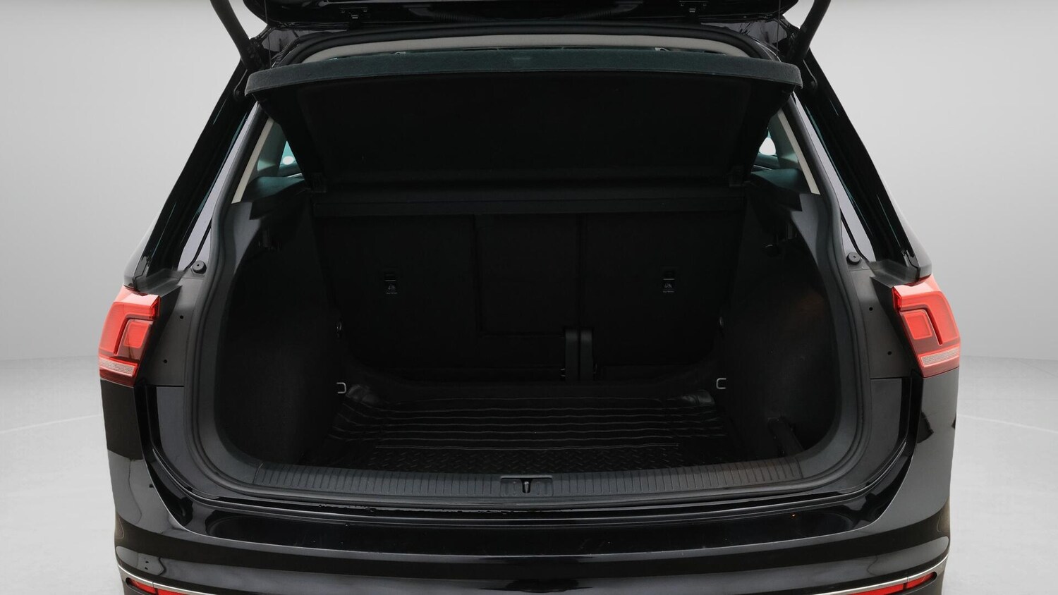 Used Volkswagen Tiguan 2021 for sale - 76260383: Photo 18