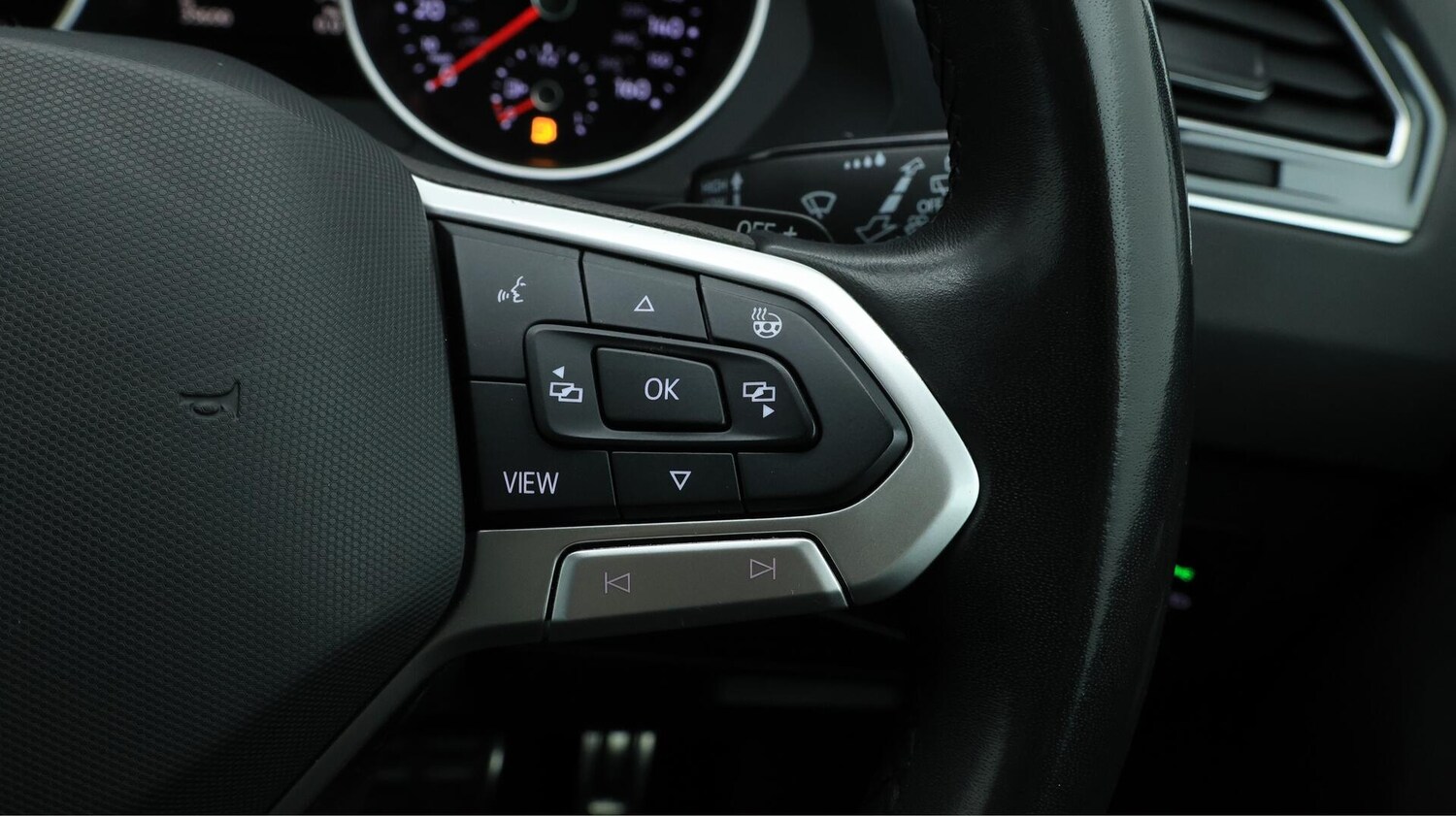 Used Volkswagen Tiguan 2021 for sale - 76260383: Photo 25