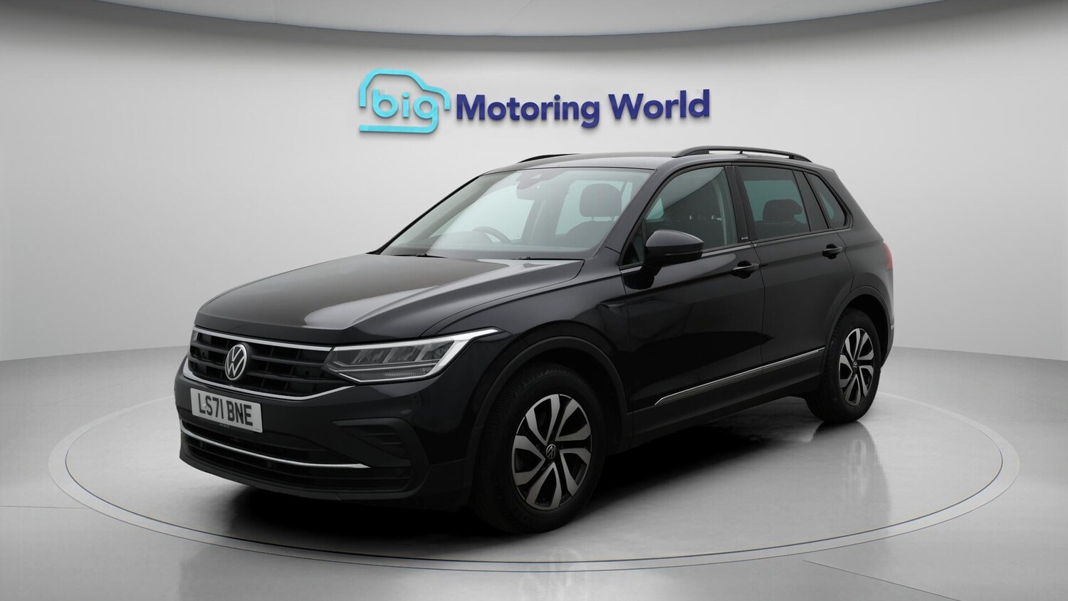 Used Volkswagen Tiguan 2021 for sale - 76260383: Photo 4