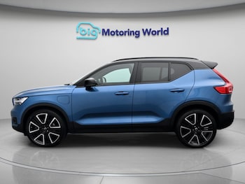 Used Volvo XC40 2021 for sale - 79507345: Photo