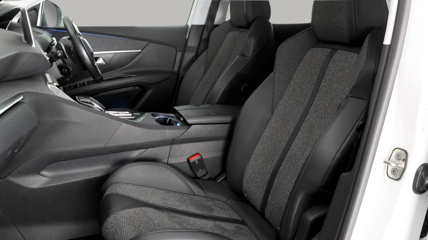 Used Peugeot 3008 2018 for sale - 77319968: Photo 14