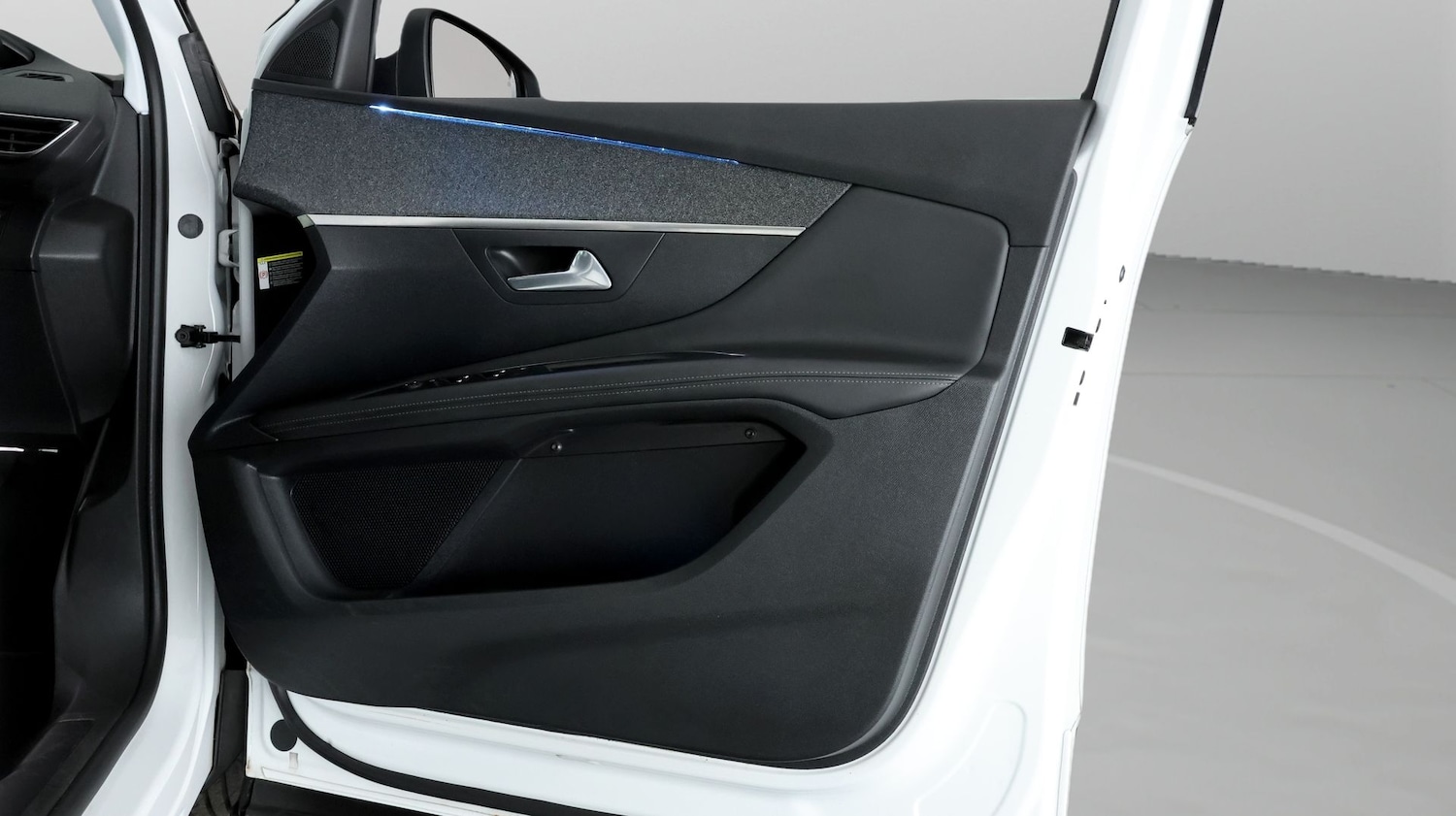 Used Peugeot 3008 2018 for sale - 77319968: Photo 15