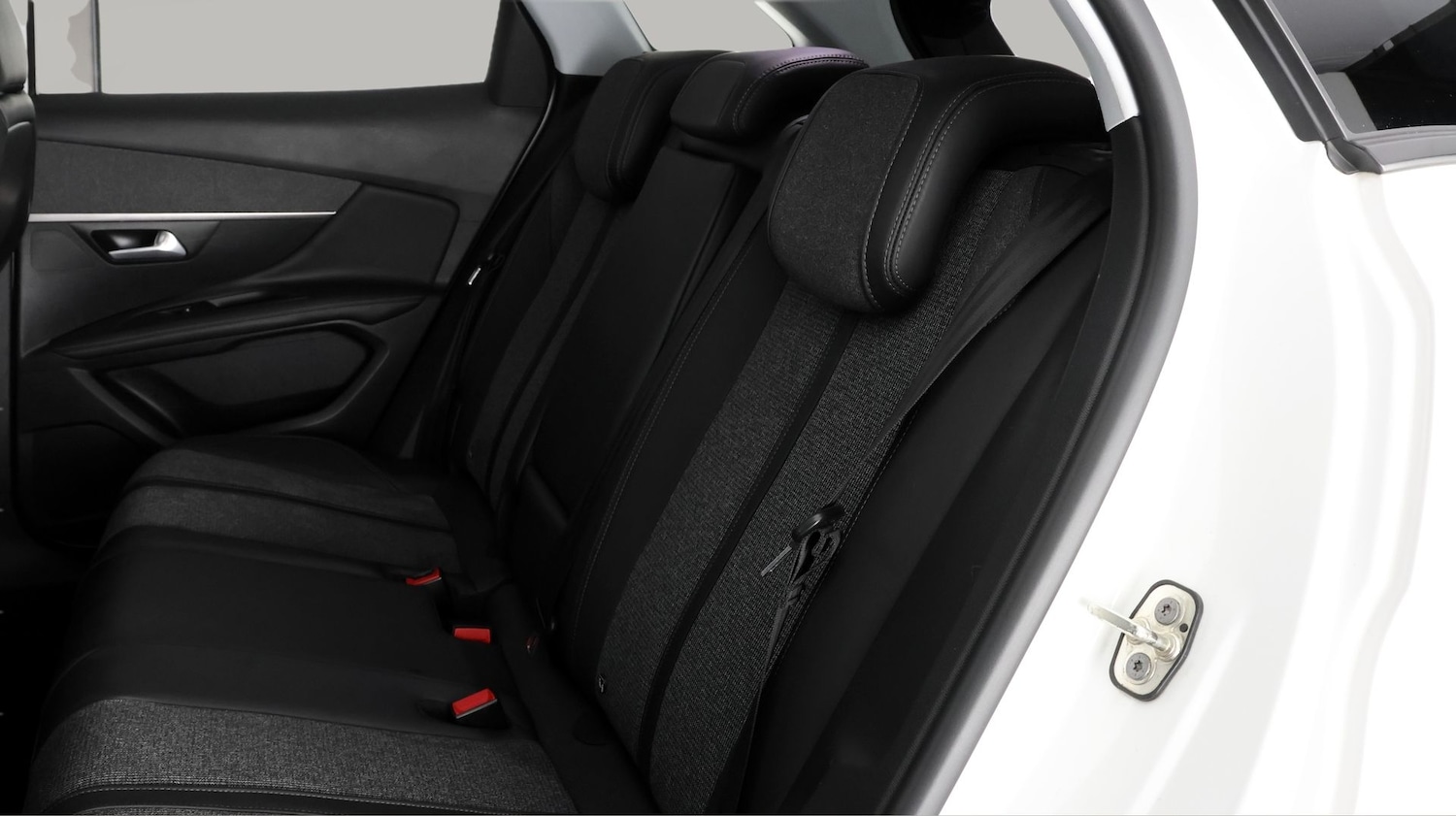 Used Peugeot 3008 2018 for sale - 77319968: Photo 16