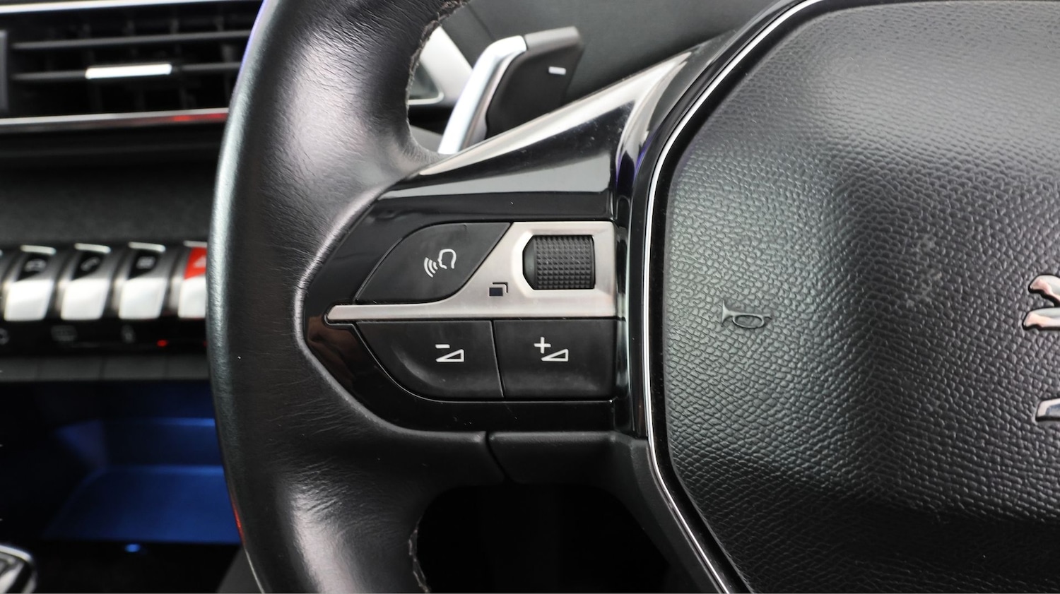 Used Peugeot 3008 2018 for sale - 77319968: Photo 21