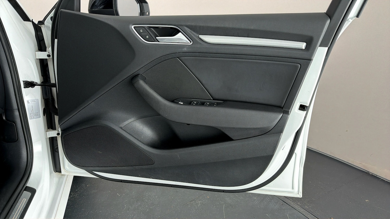 Used Audi A3 2017 for sale - 77934504: Photo 14