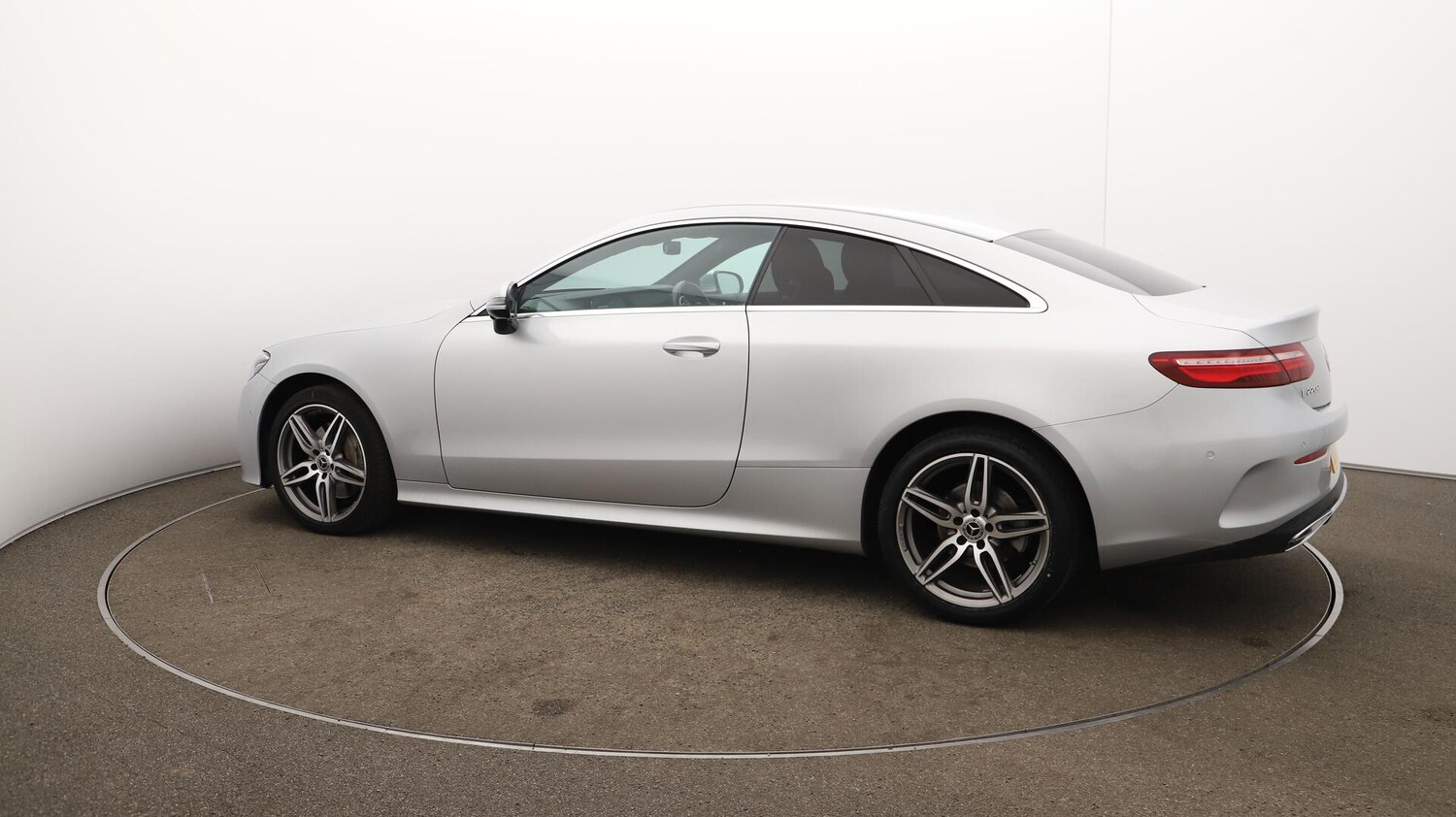 Used Mercedes-Benz E Class 2020 for sale - 75905531: Photo 48