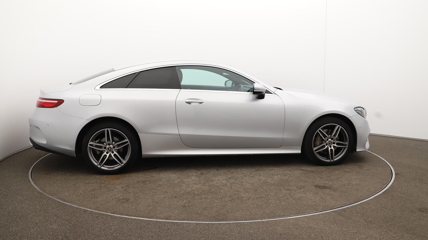 Used Mercedes-Benz E Class 2020 for sale - 75905531: Photo 51