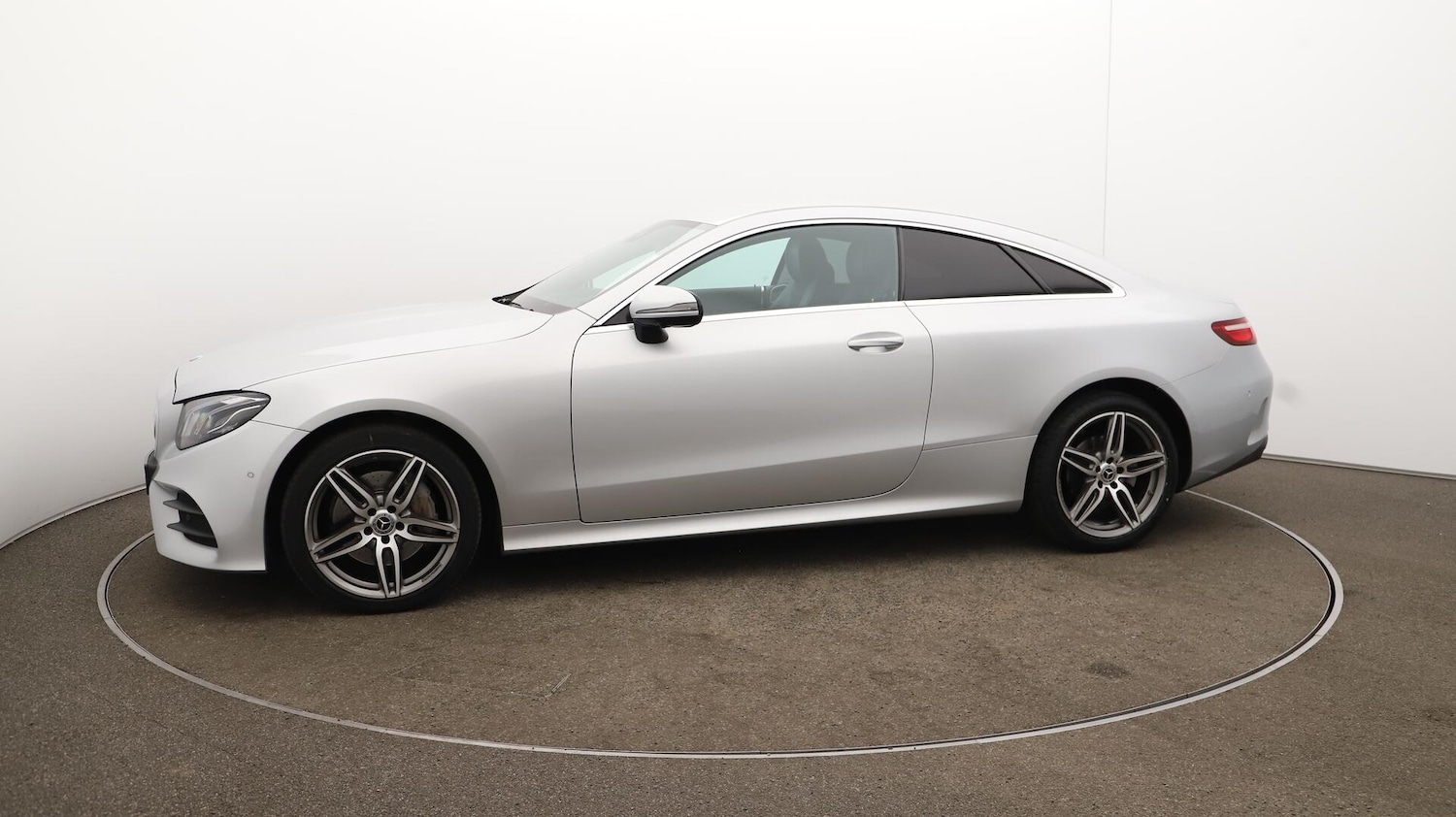 Used Mercedes-Benz E Class 2020 for sale - 75905531: Photo 67