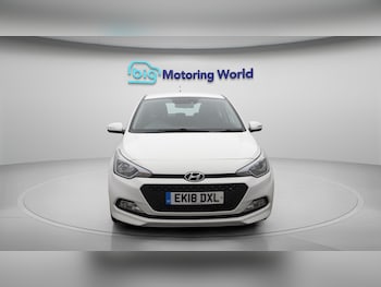 Used Hyundai i20 2018 for sale - 75756965: Photo