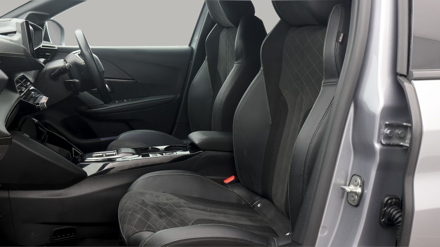 Used Peugeot 208 2022 for sale - 77522232: Photo 14