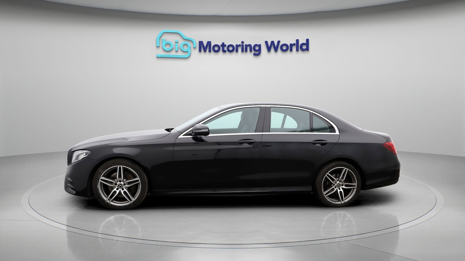 Used Mercedes-Benz E Class 2017 for sale - 77220954: Photo 4