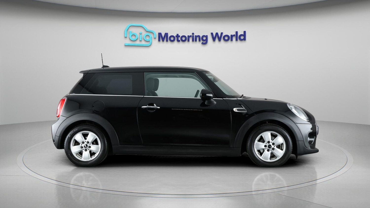 Used MINI Hatch 2017 for sale - 76714803: Photo 8