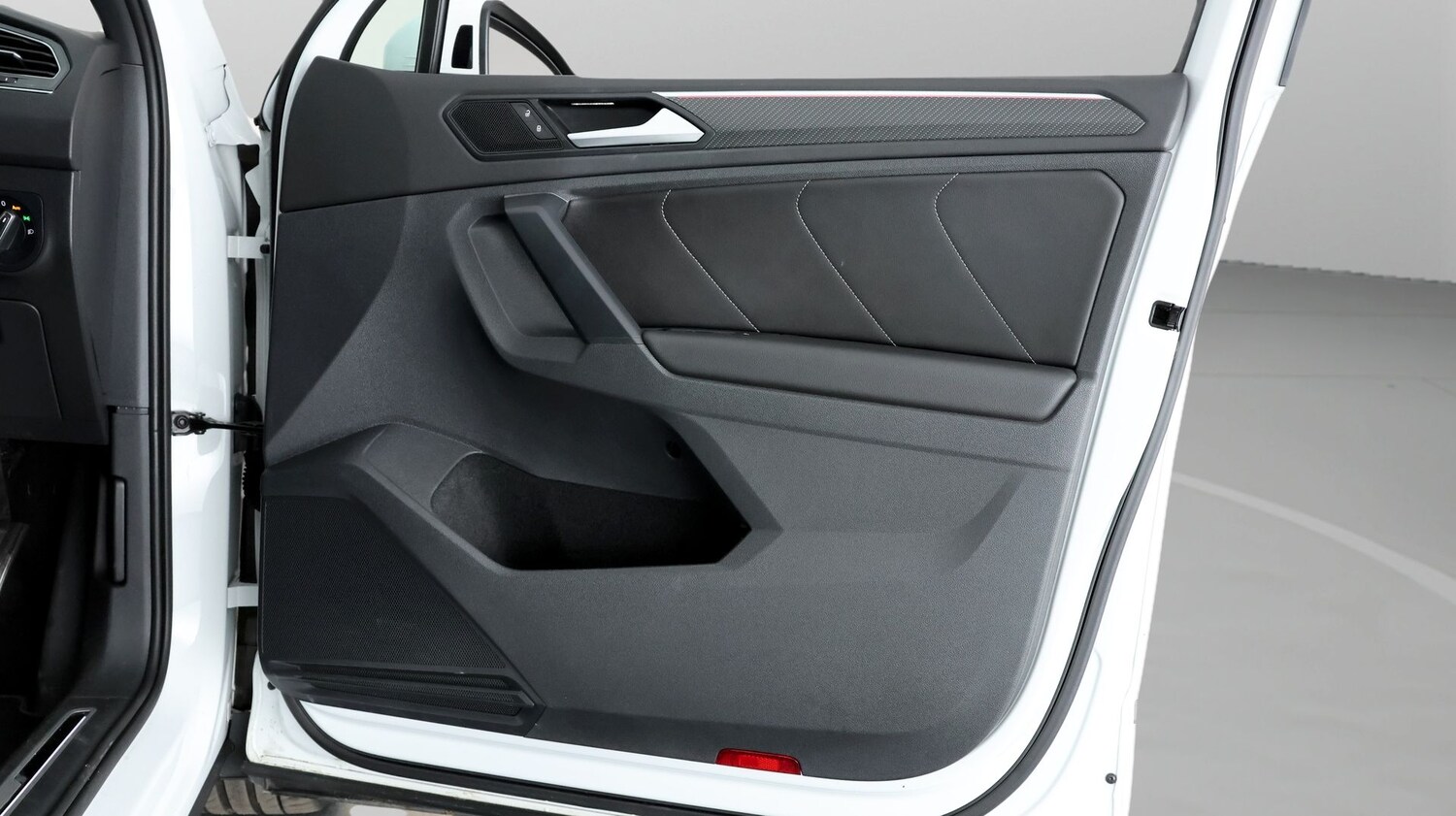 Used Volkswagen Tiguan for sale - 77181458: Photo 15